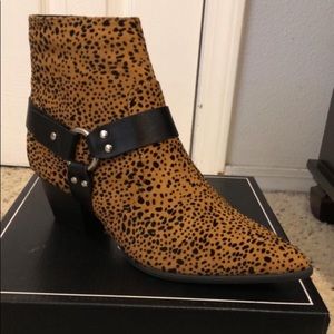 Qupid Leonard buckle booties